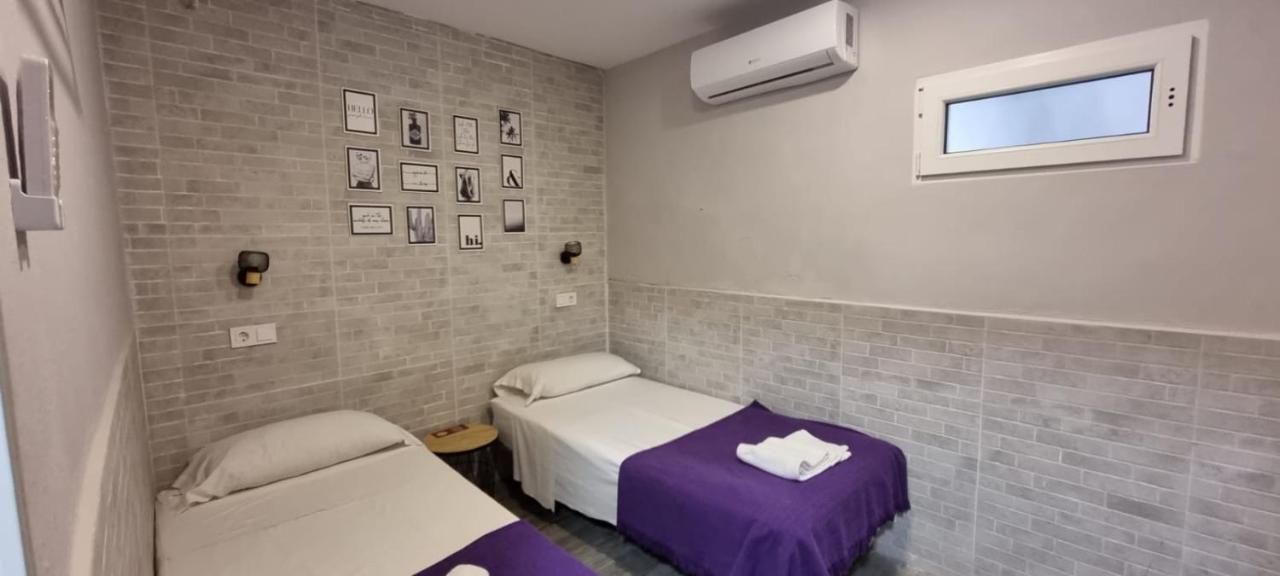 Hostal La Cabana Salou Eksteriør billede